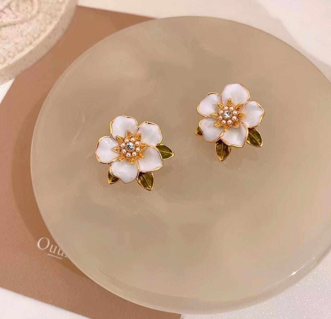Golden Bloom Pearl Flower Studs – Elegant Petal Charm Earrings