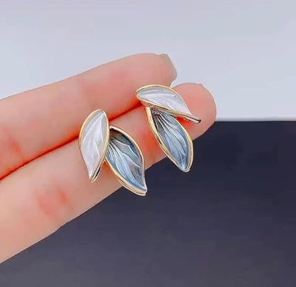 Elegant Leaf Petal Stud Earrings – Dual Tone Resin & Gold-Plated Finish