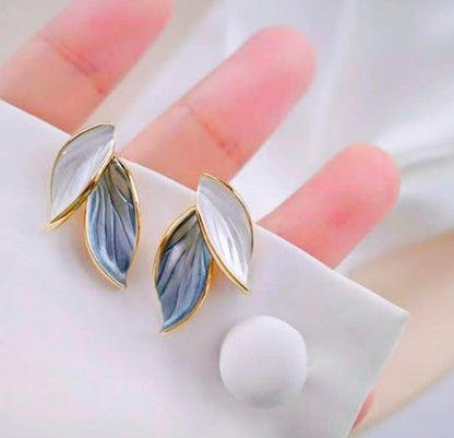 Elegant Leaf Petal Stud Earrings – Dual Tone Resin & Gold-Plated Finish