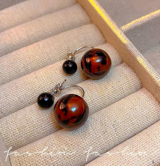 Tortoiseshell Sphere Drop Earrings – Retro Chic Double-Sided Studs