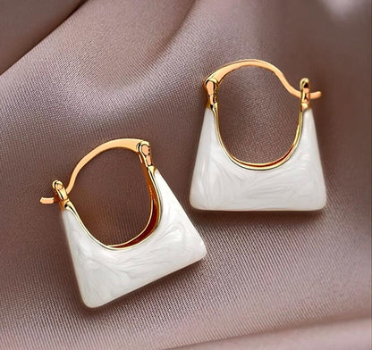 Mini Handbag Hoop Earrings – Chic Pearl Enamel Drop Design