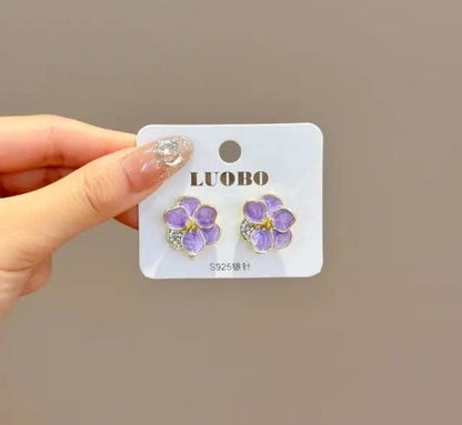 Lavender Bloom Stud Earrings – Delicate Floral Elegance