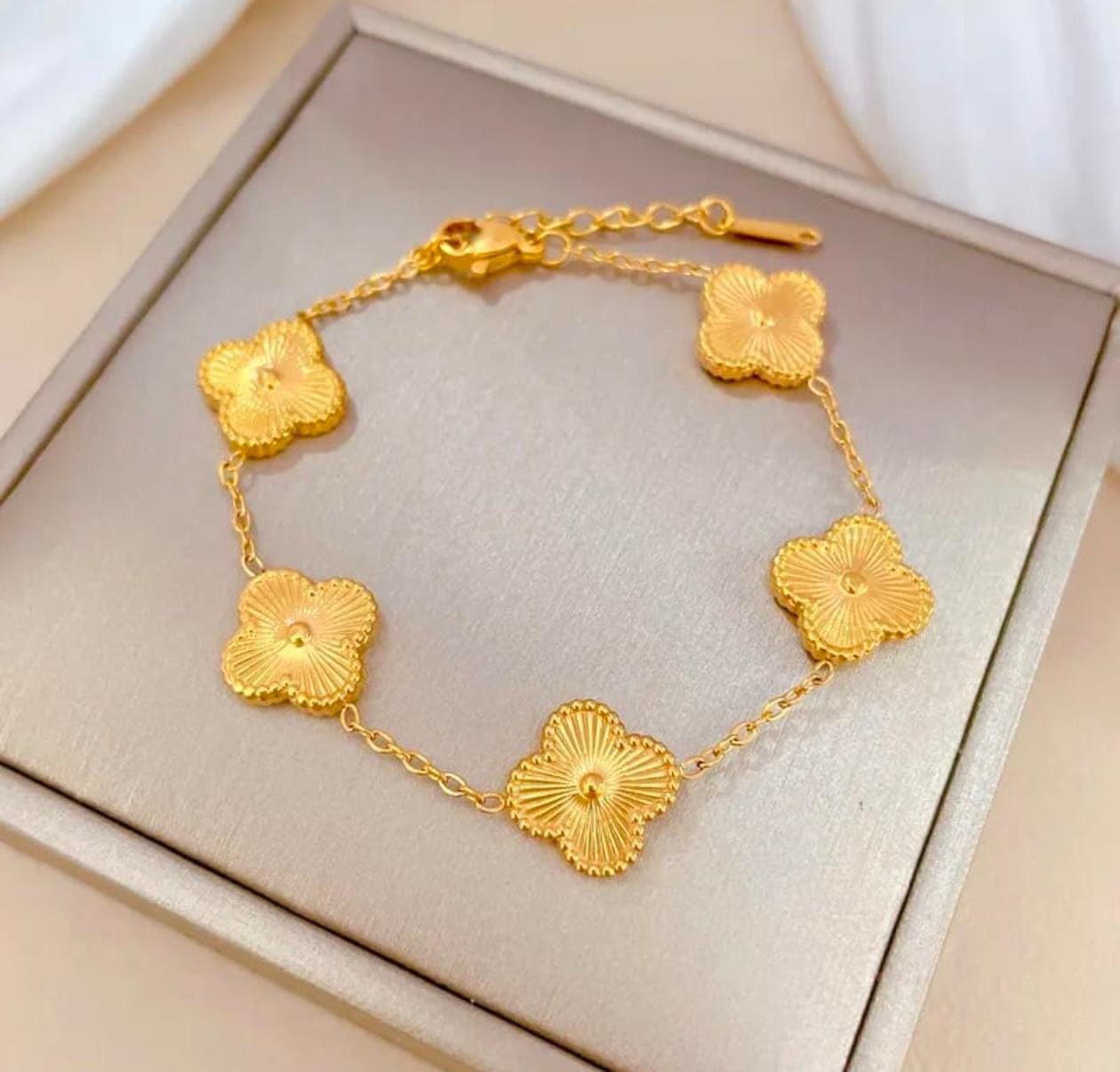 Blossom Charm Bracelet – 18K Gold Plated, Anti-Tarnish, Waterproof