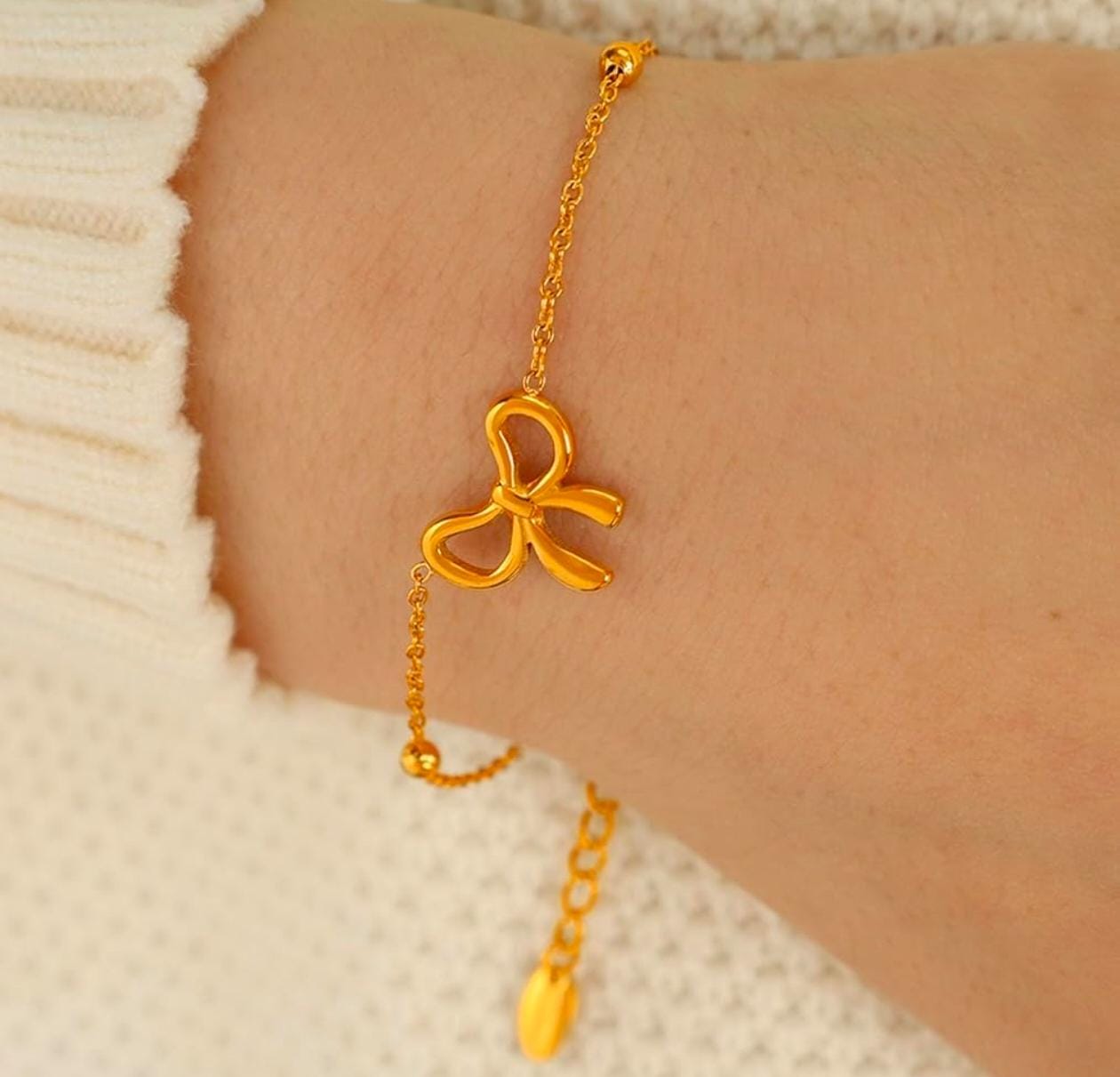 Elegant Bow Charm Bracelet – 18K Gold Plated, Waterproof & Anti-Tarnish