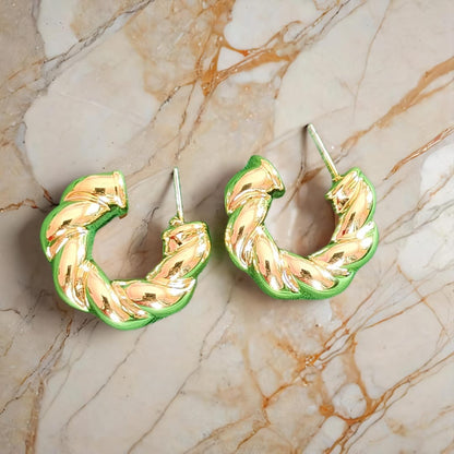 Twisted Gold Hoop Earrings with Green Enamel Edge – Bold & Chic Design